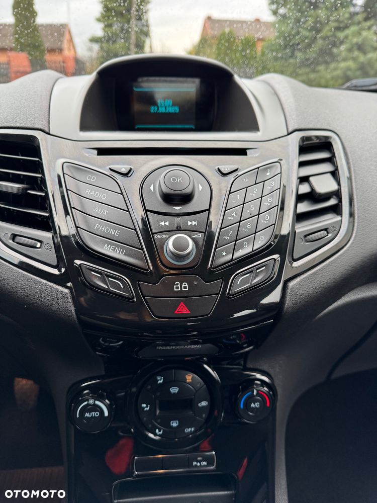 Ford Fiesta 1.0 Titanium - 17