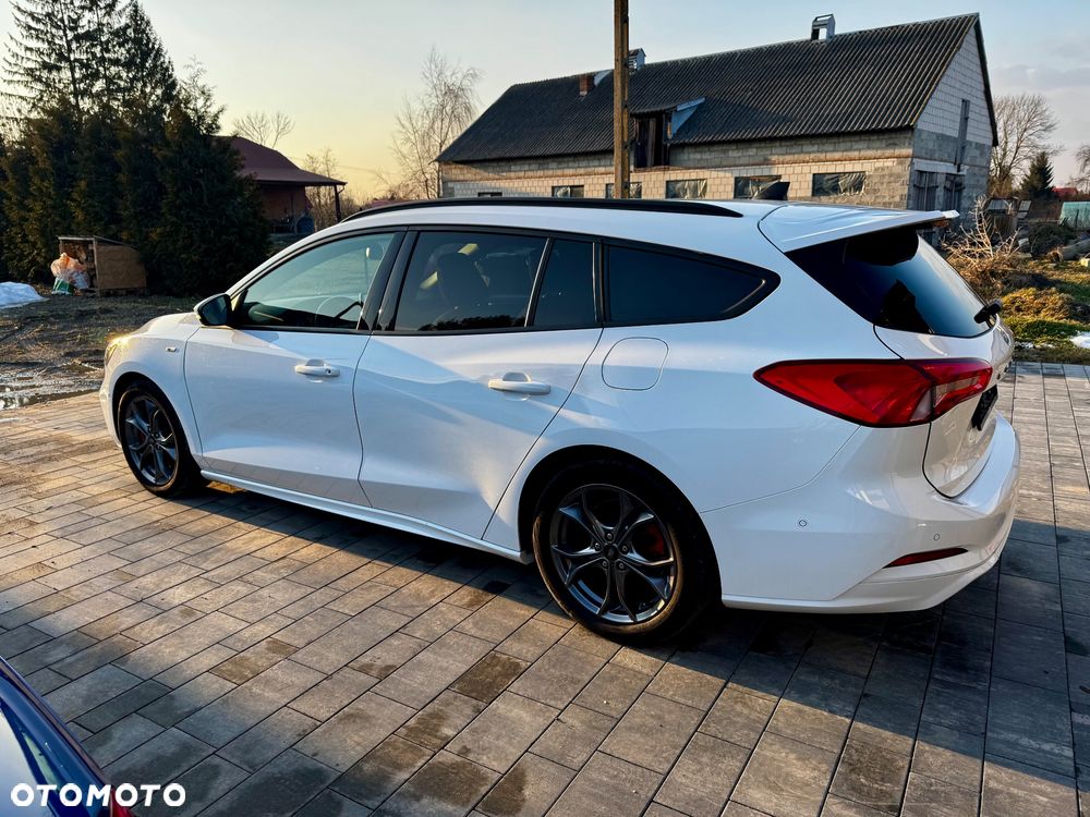 Ford Focus 1.0 EcoBoost Hybrid ST-LINE STYLE - 2