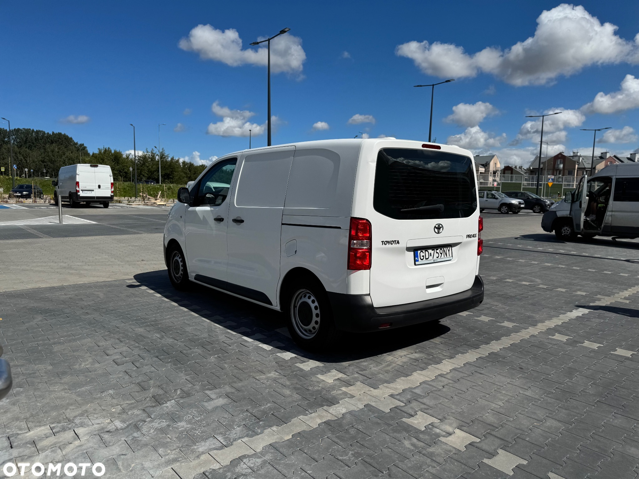 Toyota ProAce Kombi 1.6 D-4D Medium 2,7t - 16