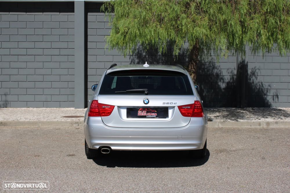 BMW 320 d EfficientDynamics Navigation - 7