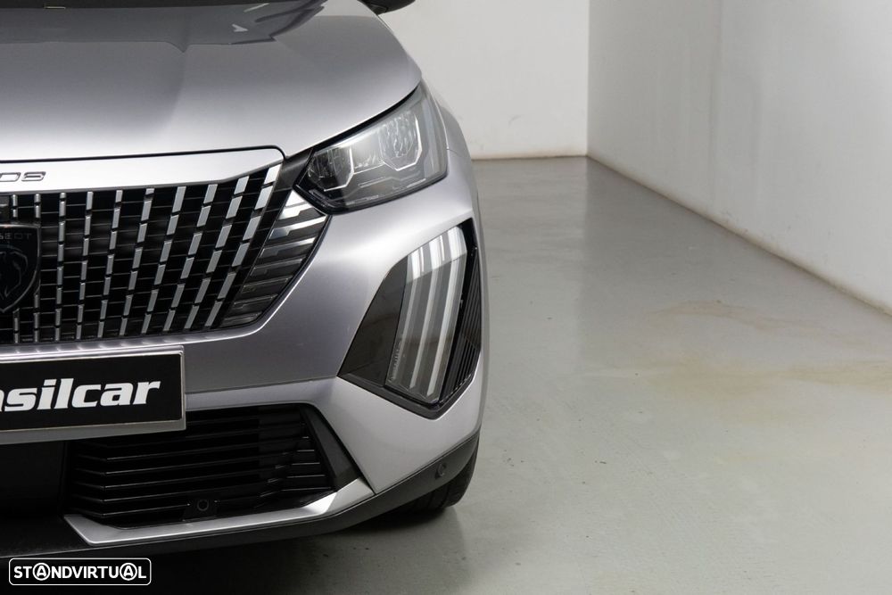 Peugeot 2008 1.2 PureTech Allure Pack EAT8 - 19