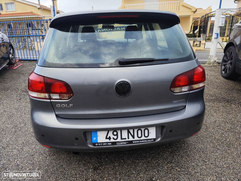 VW Golf 1.6 TDi Trendline BlueMotion - 8