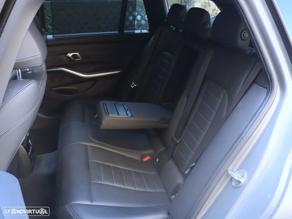 BMW 330 e Pack M Auto - 46