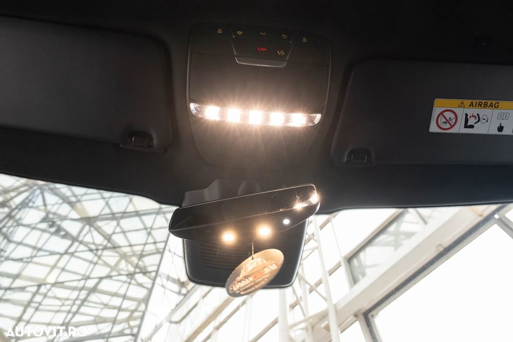 Mercedes-Benz GLC Coupe 300 4MATIC MHEV - 13