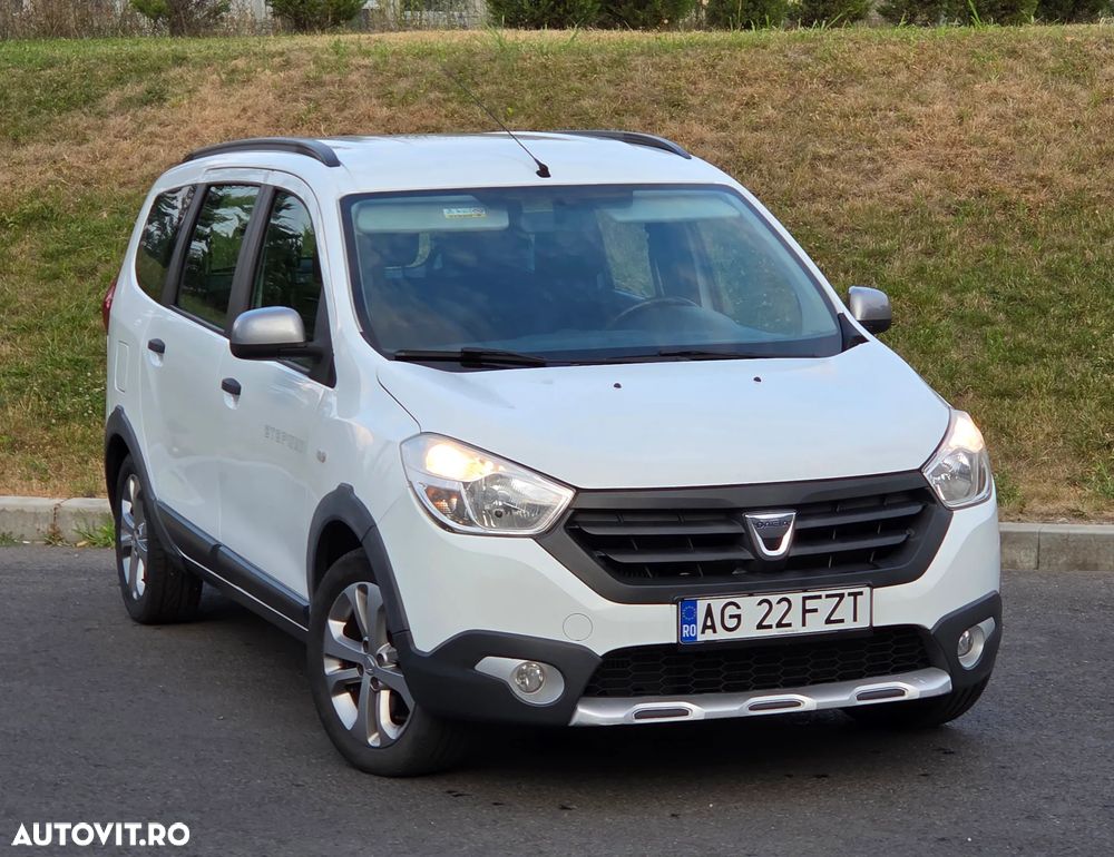 Dacia Lodgy 1.2 TCe 115 CP Stepway - 1