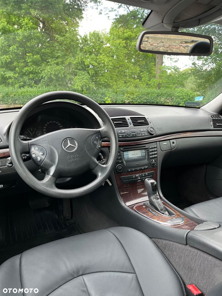 Mercedes-Benz Klasa E 220 CDI Automatik Classic - 19