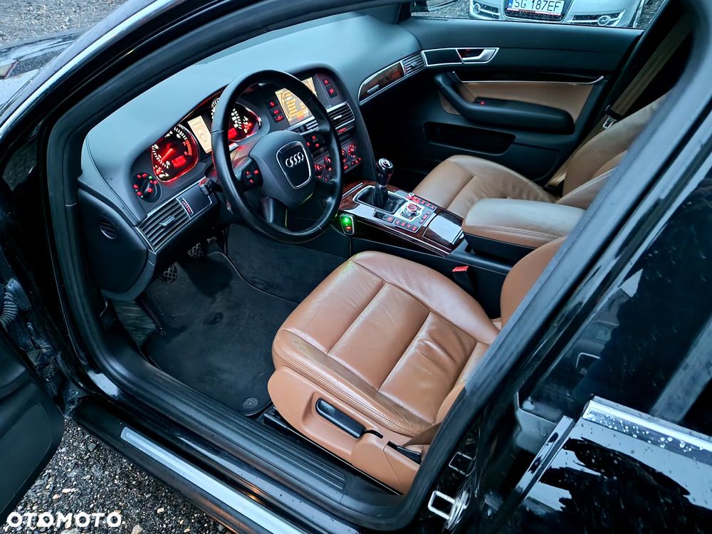 Audi A6 Avant 2.4 Quattro - 12