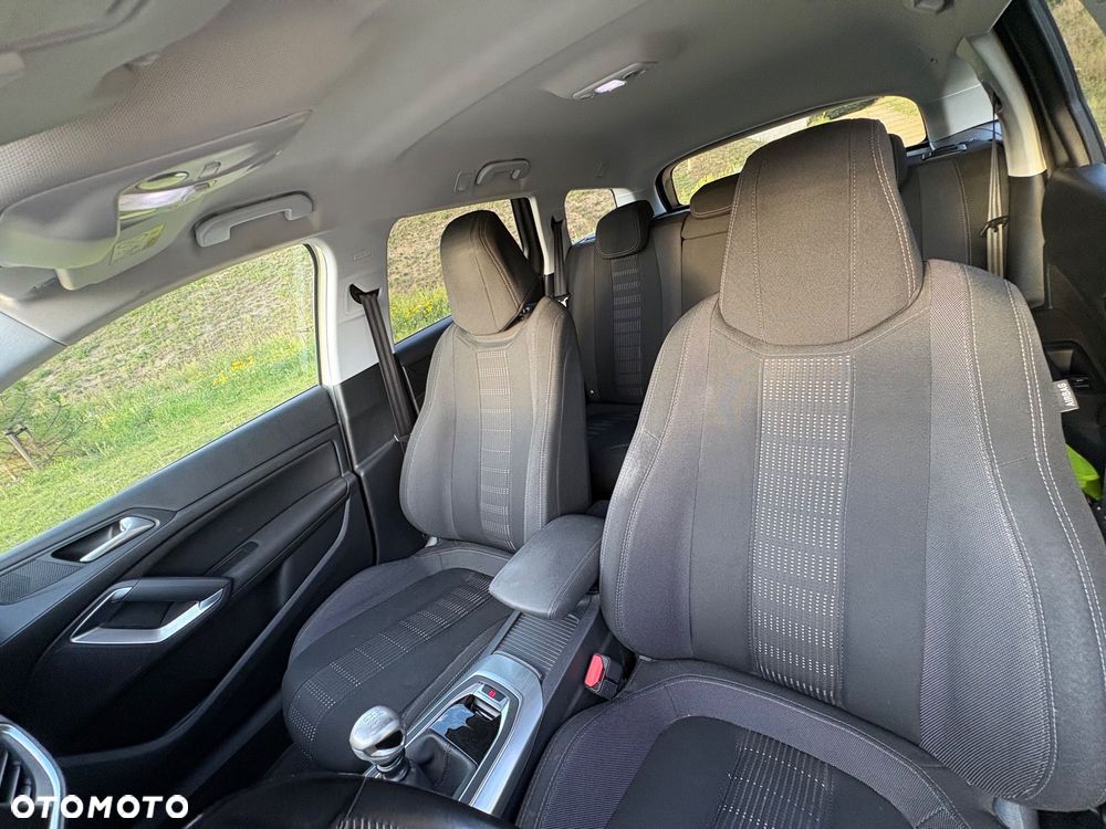 Peugeot 308 1.6 BlueHDi Allure S&S - 23