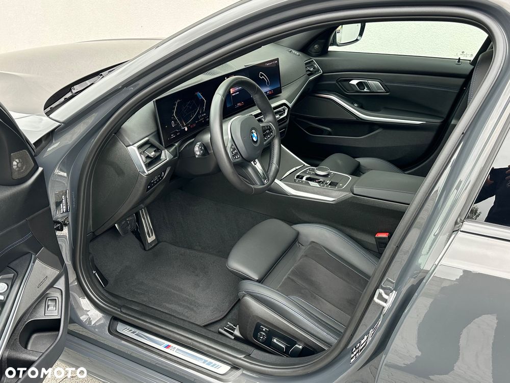 BMW Seria 3 320d xDrive M Sport - 21