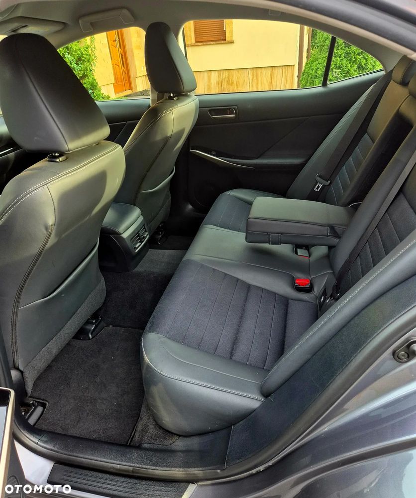 Lexus IS 200t Comfort - 5