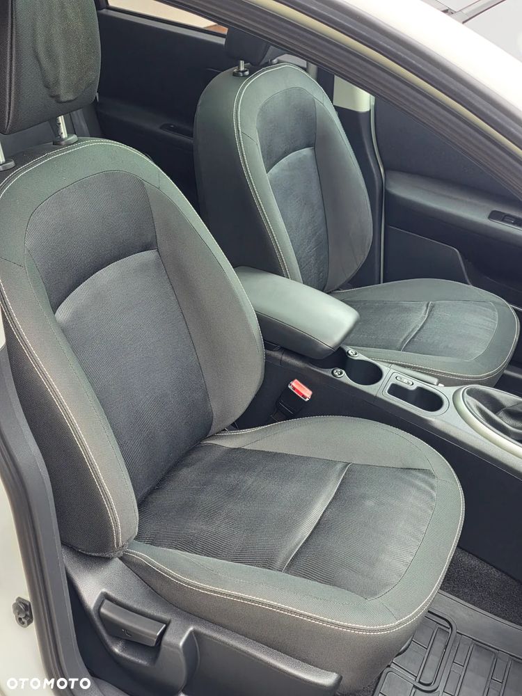 Nissan Qashqai 2.0 dCi DPF tekna - 36