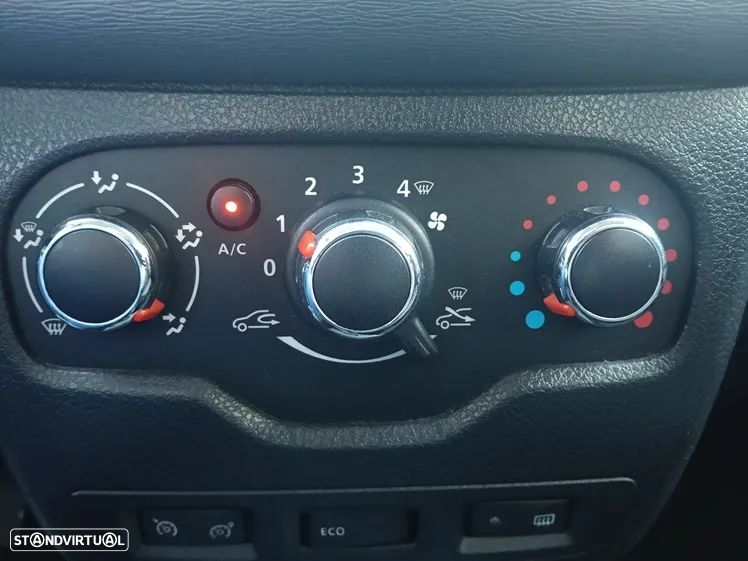 Dacia Lodgy TCe 115 Stepway - 39