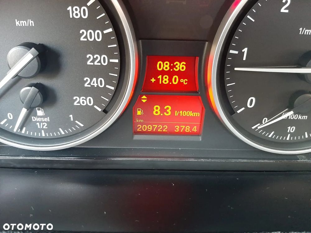 BMW X1 sDrive18d xLine - 21