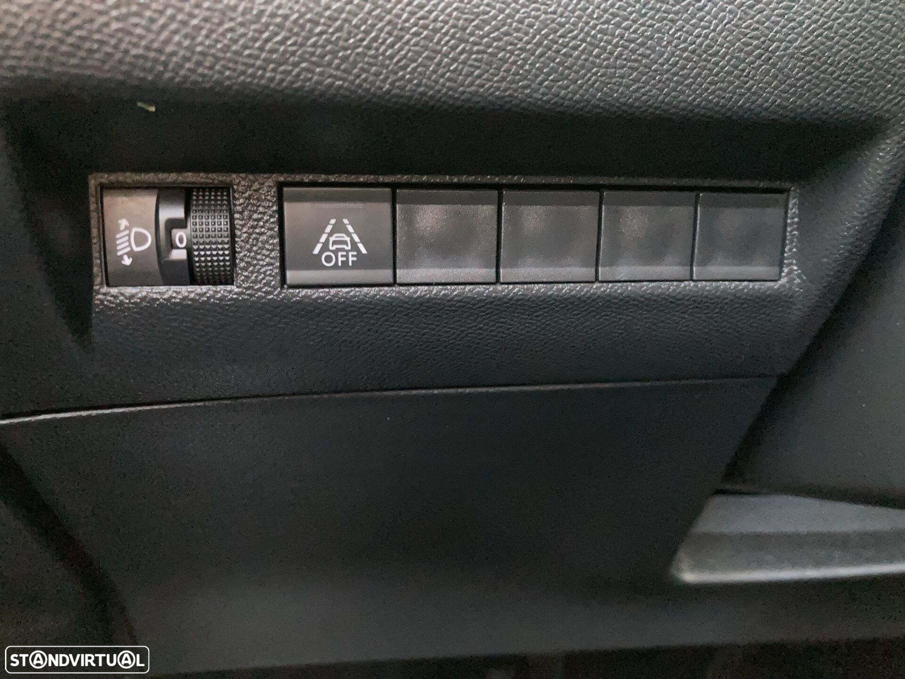 Peugeot 2008 1.2 PureTech Allure Pack - 15