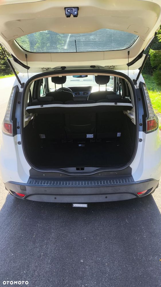Renault Scenic 1.5 dCi Life - 19