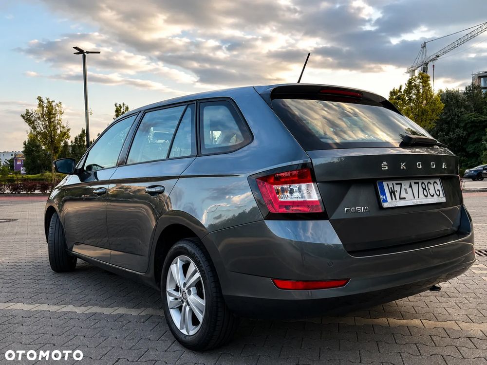 Skoda Fabia 1.0 TSI Ambition - 9