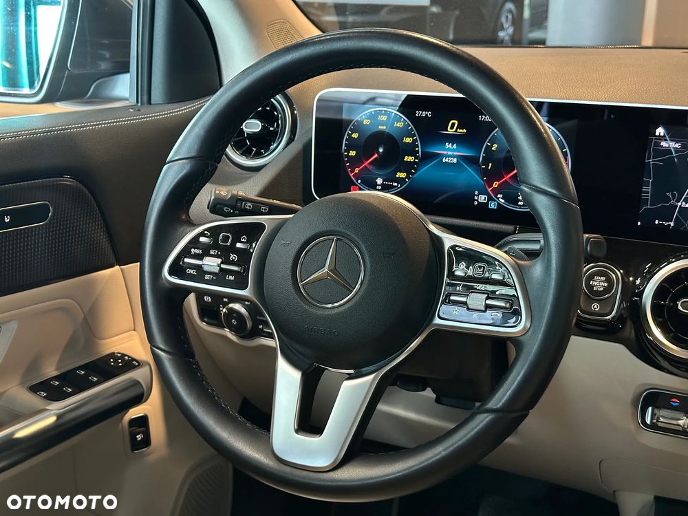Mercedes-Benz GLA 200 Progressive - 10