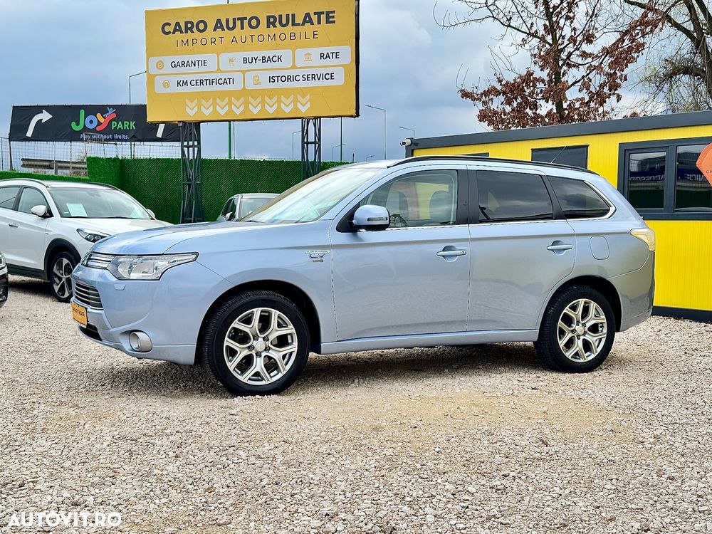Mitsubishi Outlander 2.0 4WD Top - 3