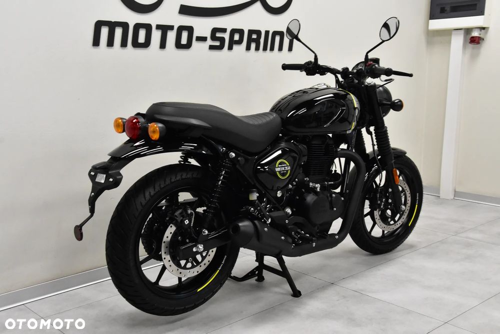 Royal Enfield HNTR - 8