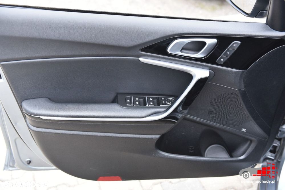Kia ProCeed - 16