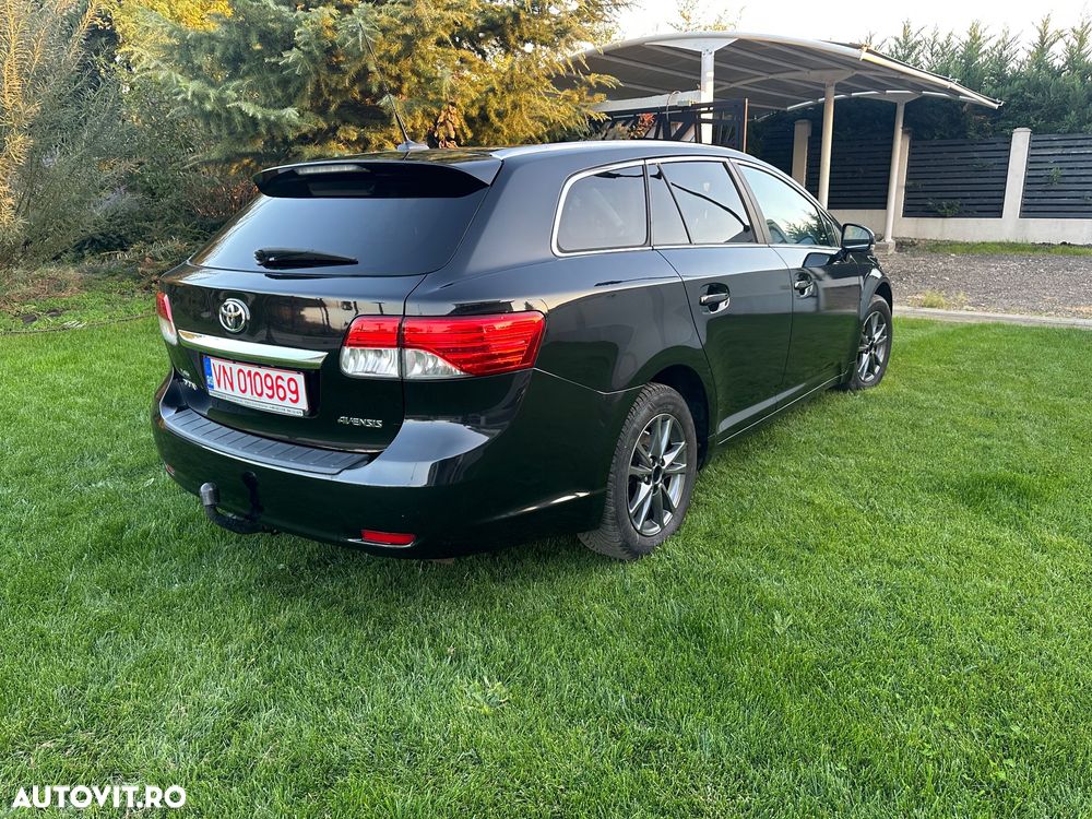 Toyota Avensis - 3