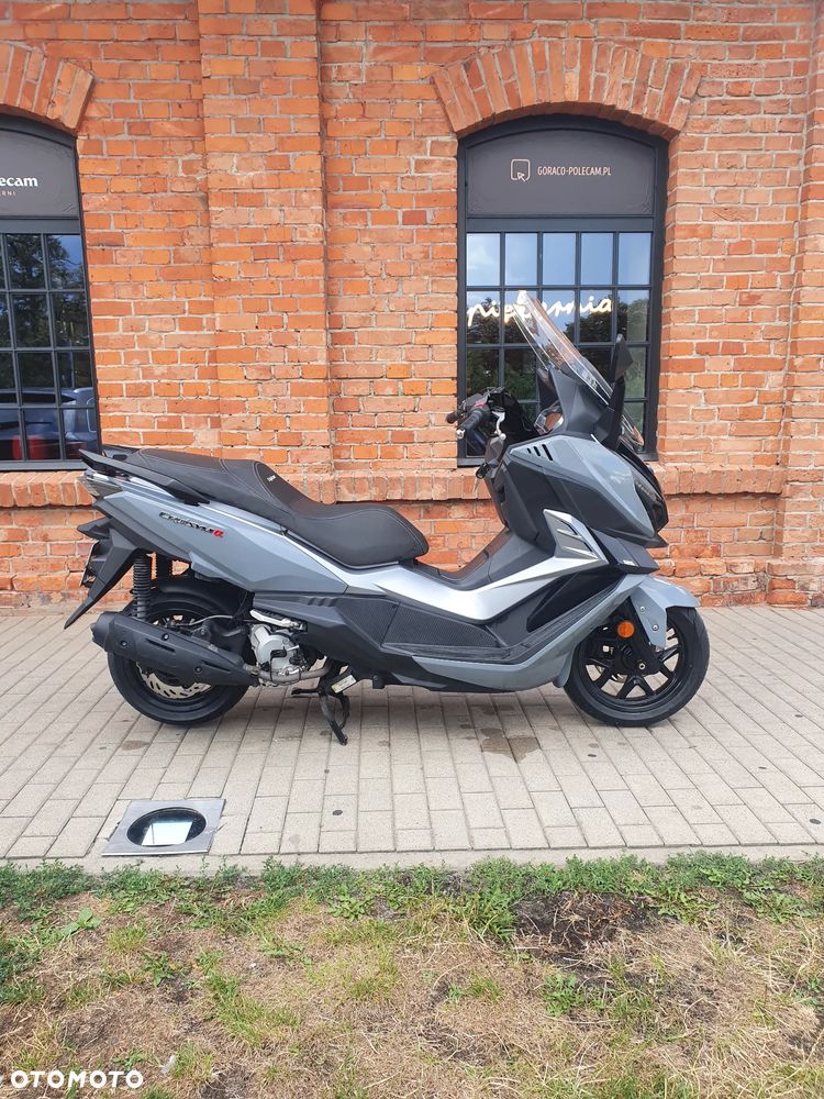 SYM CRUiSYM - 9