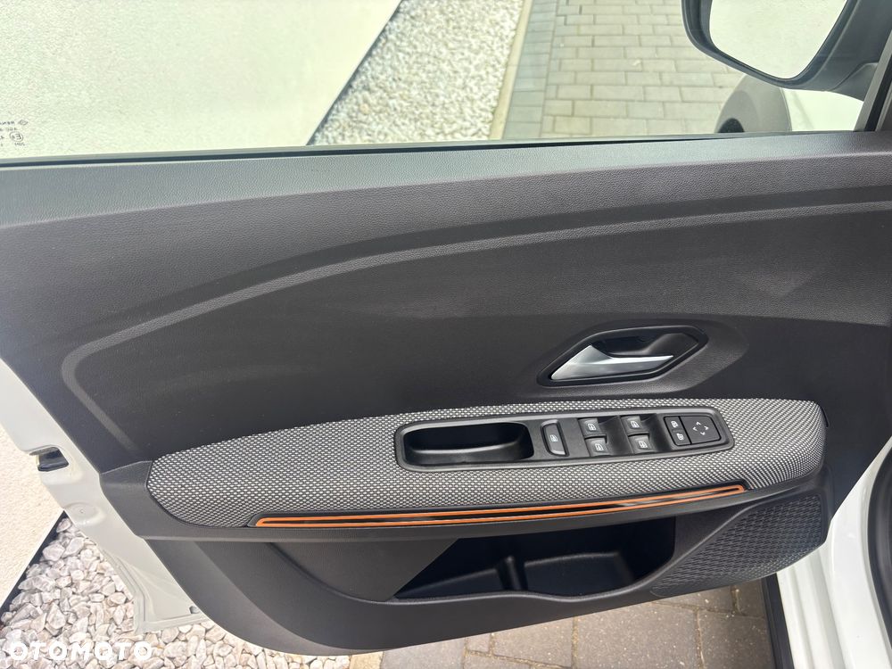 Dacia Sandero Stepway 1.0 TCe Expression CVT - 11