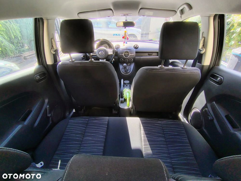 Mazda 2 1.3 Exclusive - 8