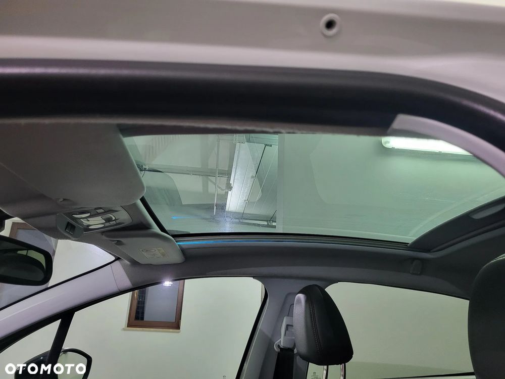 Peugeot 208 Blue-HDi 120 Stop&Start Allure - 11