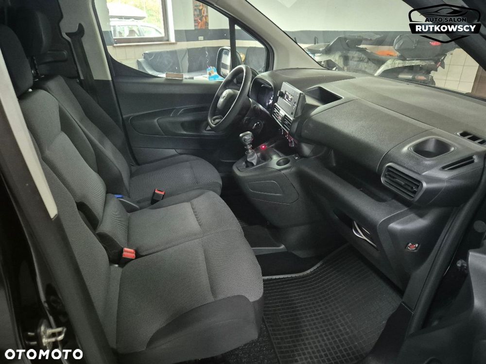 Toyota Proace City - 17