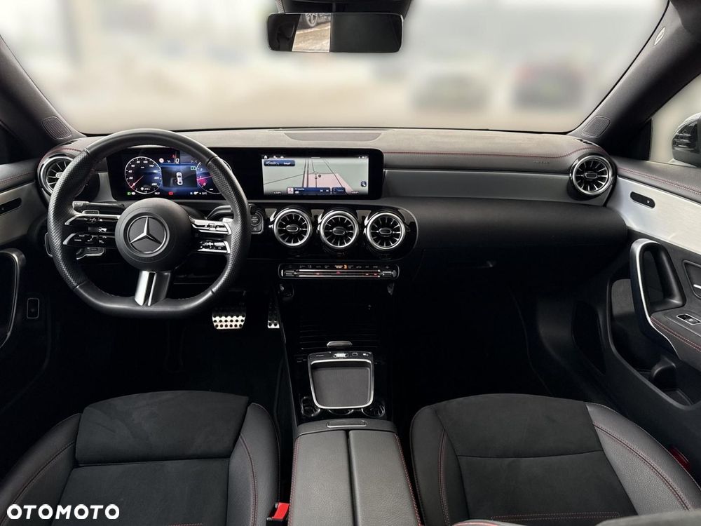 Mercedes-Benz CLA - 17