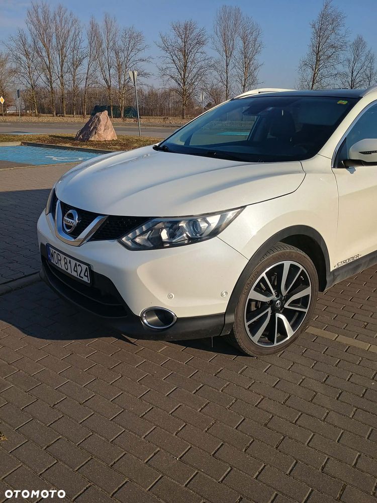 Nissan Qashqai 1.6 DCi Xtronic TEKNA - 2