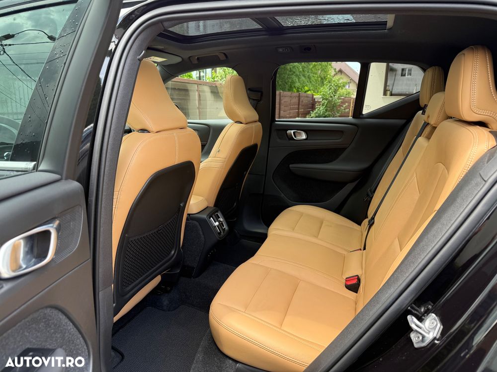 Volvo XC 40 B4 AT8 AWD Mild Hybrid Inscription - 20