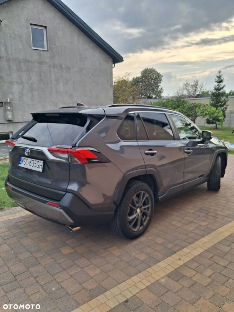 Toyota RAV4 - 9