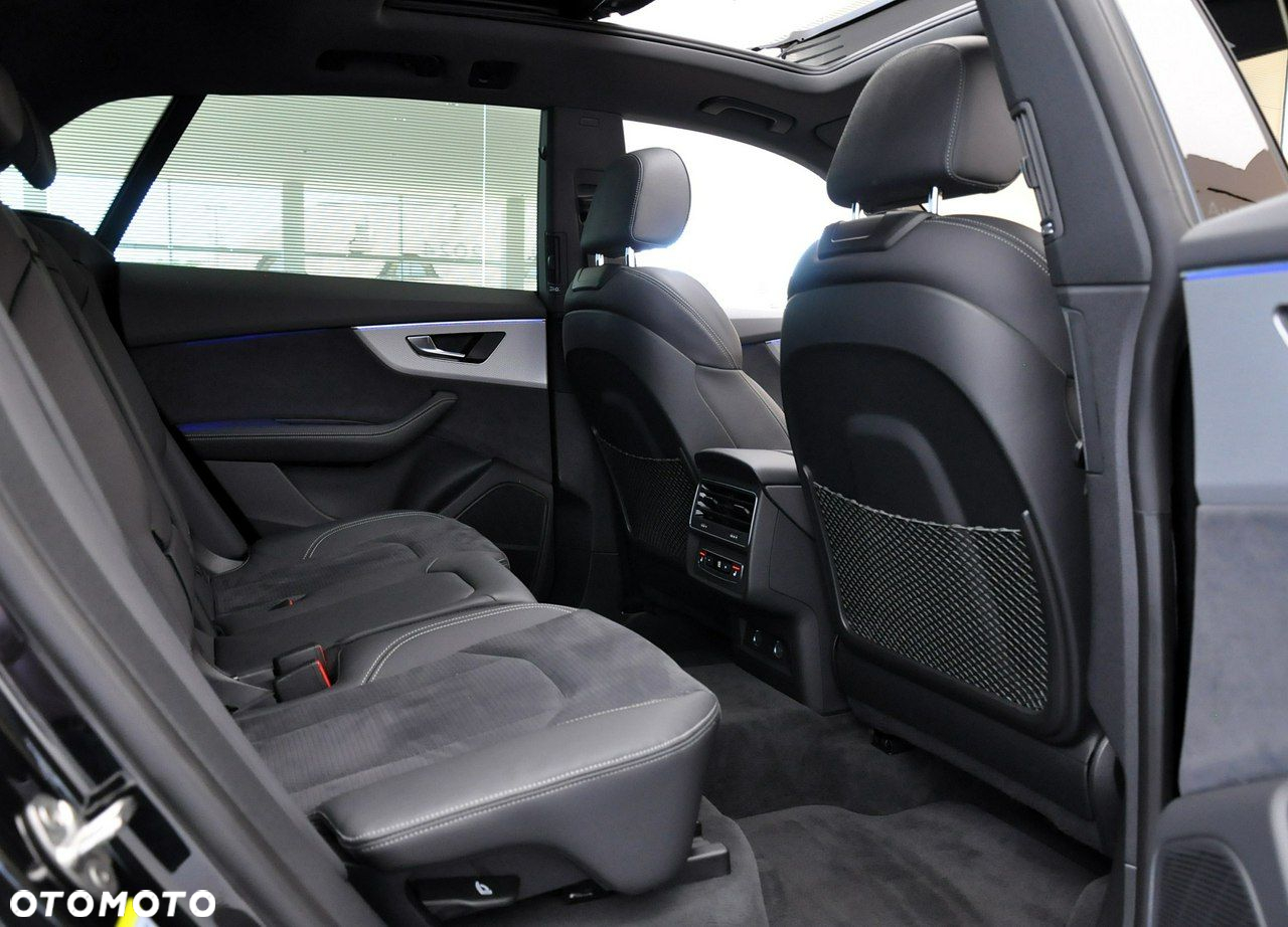 Audi Q8 - 30