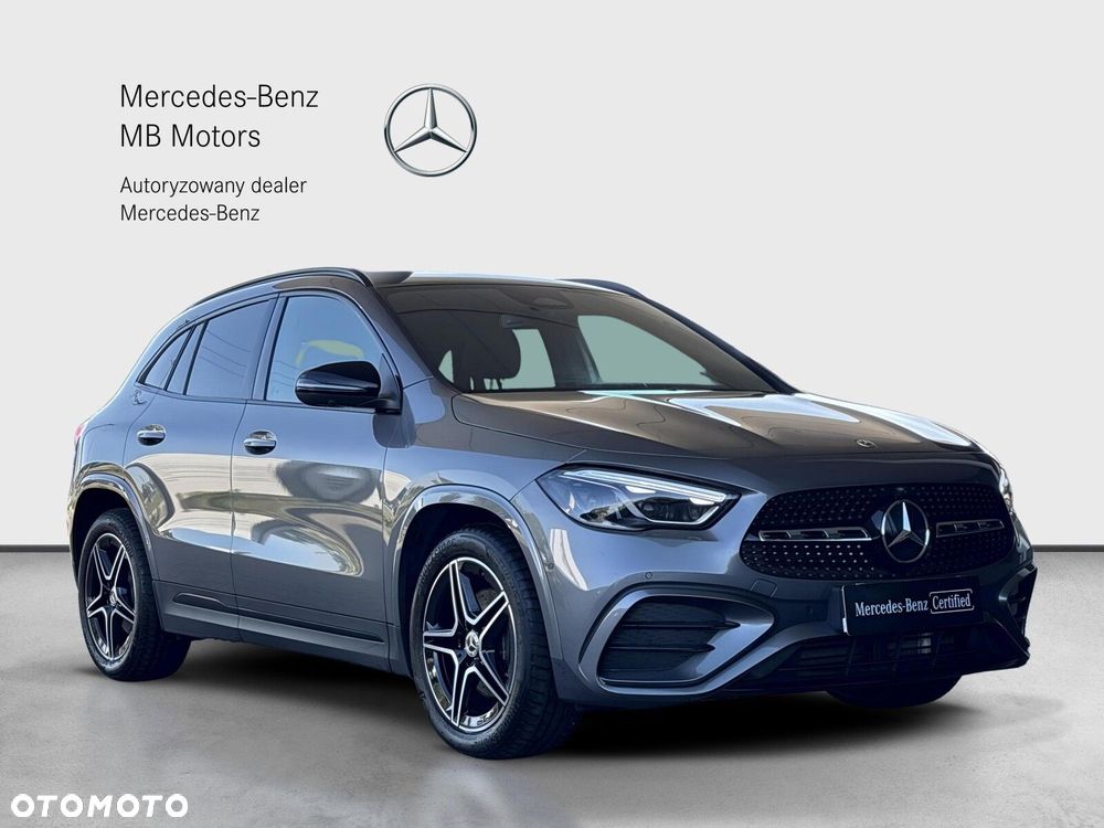 Mercedes-Benz GLA - 8