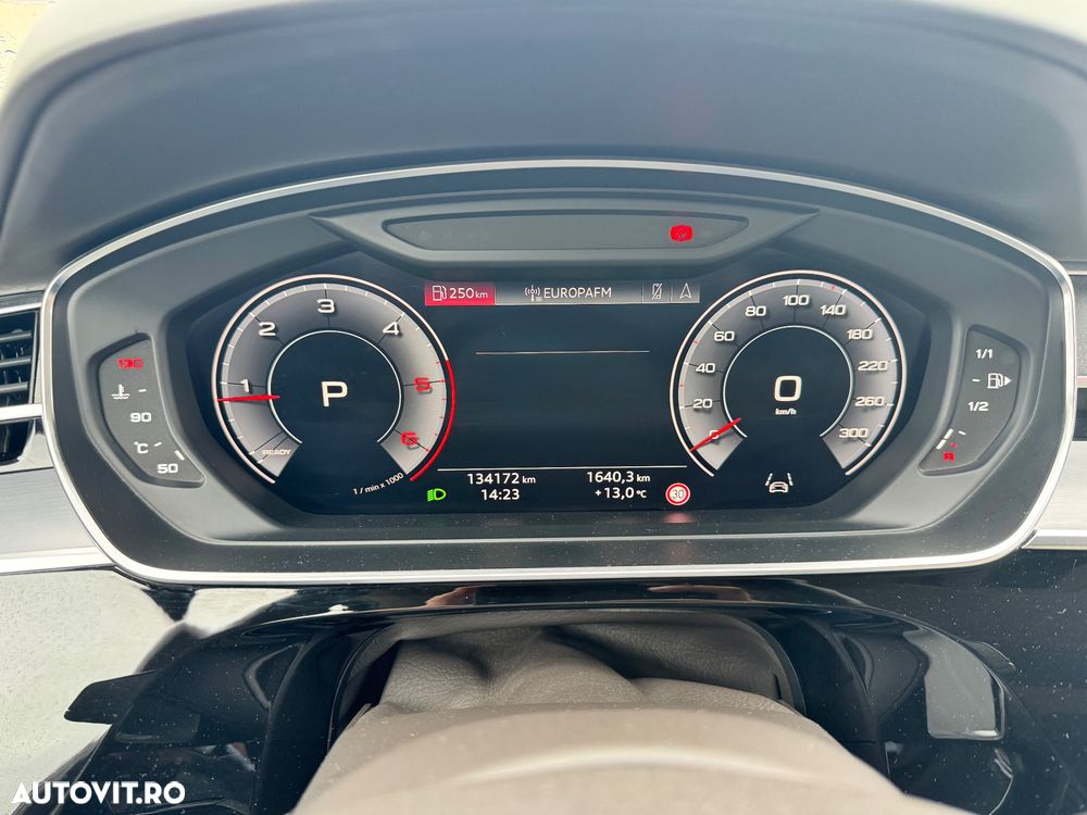 Audi A8 - 6
