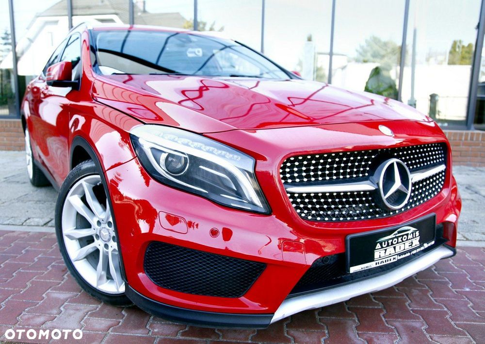 Mercedes-Benz GLA 180 7G-DCT Style - 2