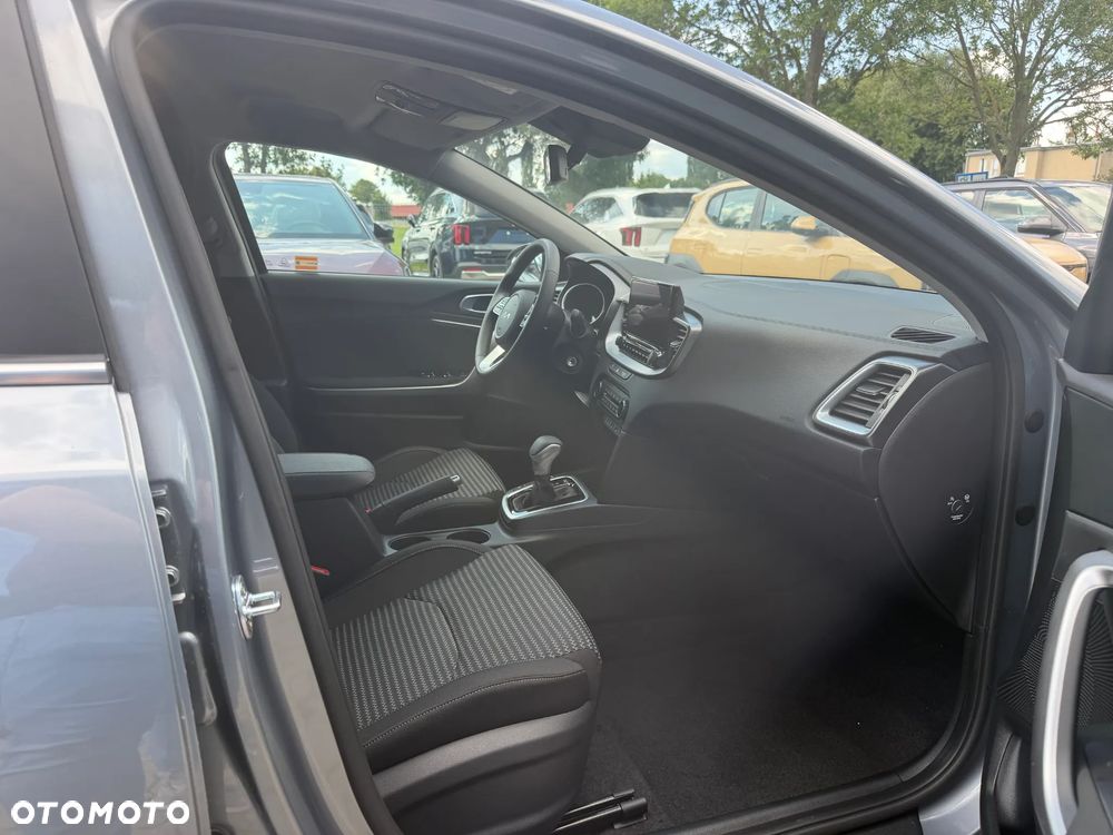 Kia XCeed 1.6 T-GDI M DCT - 12