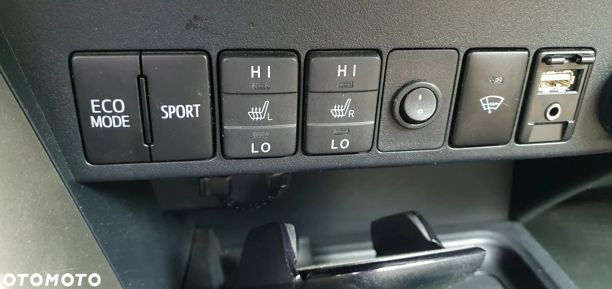 Toyota RAV4 2.0 Premium MS - 18
