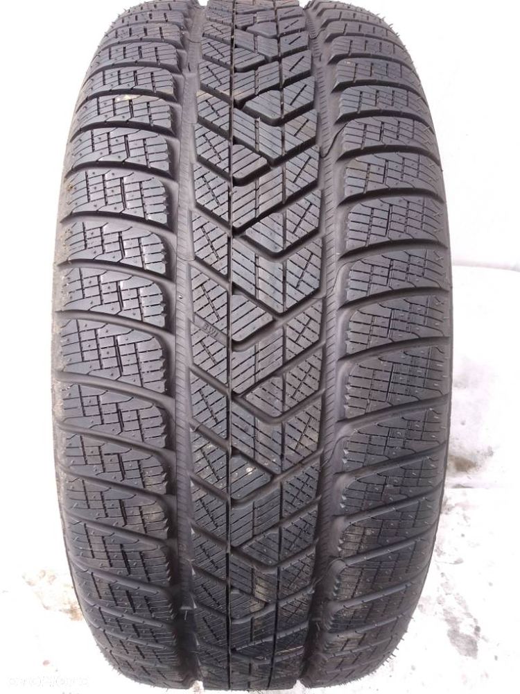 Pirelli Scorpion Winter 255/45 R20 105V 2023 8mm