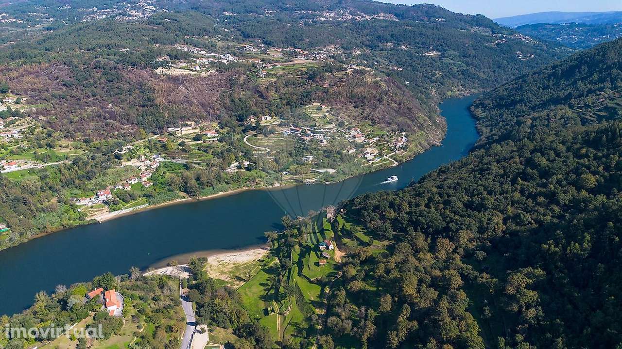 Moradia T2 para venda - Grande imagem: 2/28