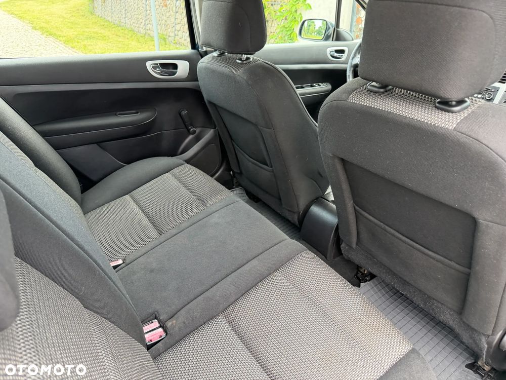 Peugeot 307 HDi 90 Filou - 28