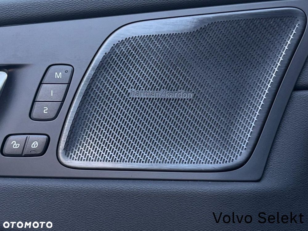 Volvo XC 60 - 30