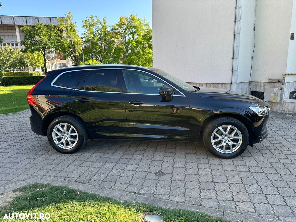 Volvo XC 60 B5 D AWD Geartronic Momentum Pro - 9