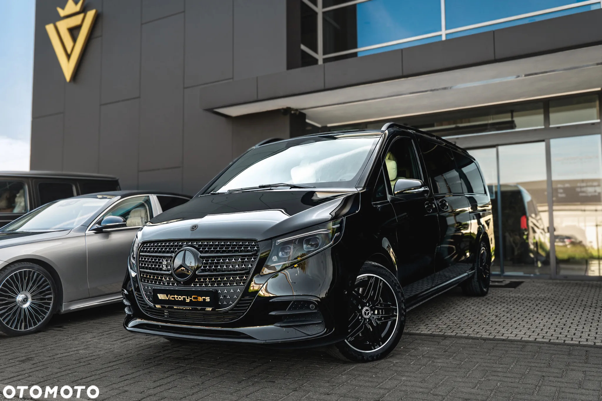 Mercedes-Benz Klasa V 300 d 4-Matic 9G-Tronic Exclusive (ekstra d³) - 2