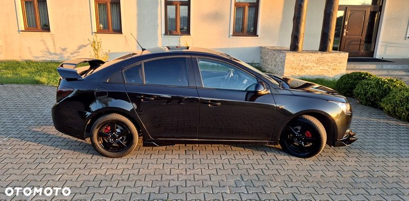 Chevrolet Cruze 1.6 - 21