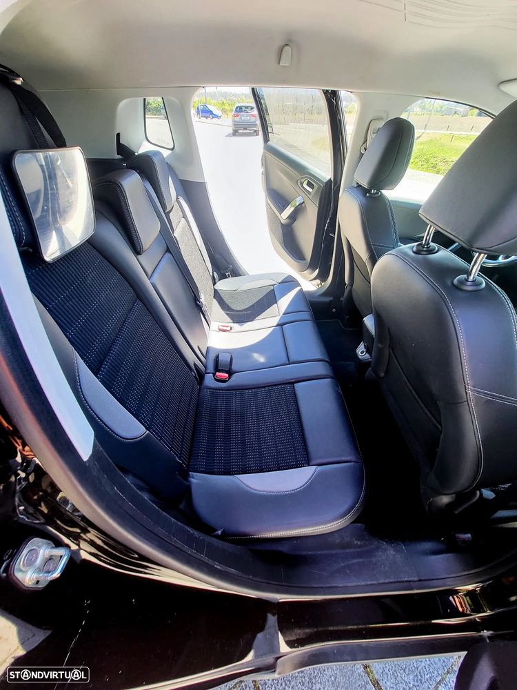 Peugeot 2008 e-HDi FAP 92 STOP & START Allure - 14