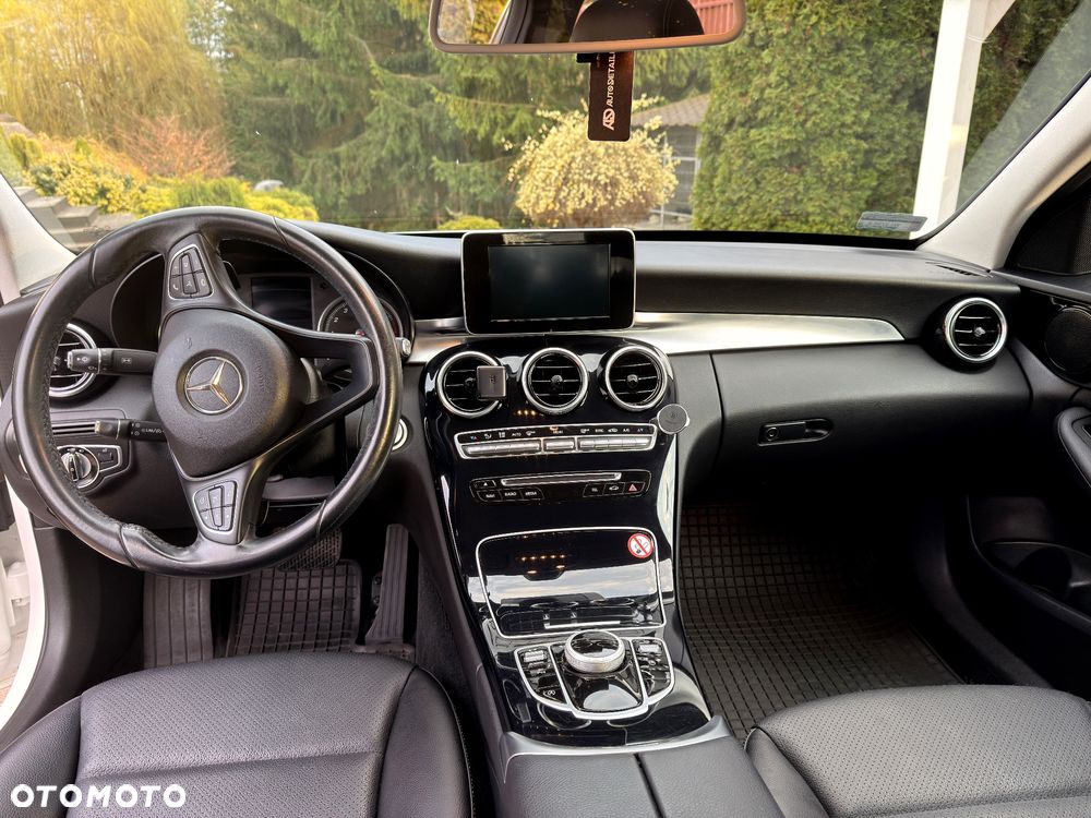 Mercedes-Benz Klasa C 180 7G-TRONIC - 7