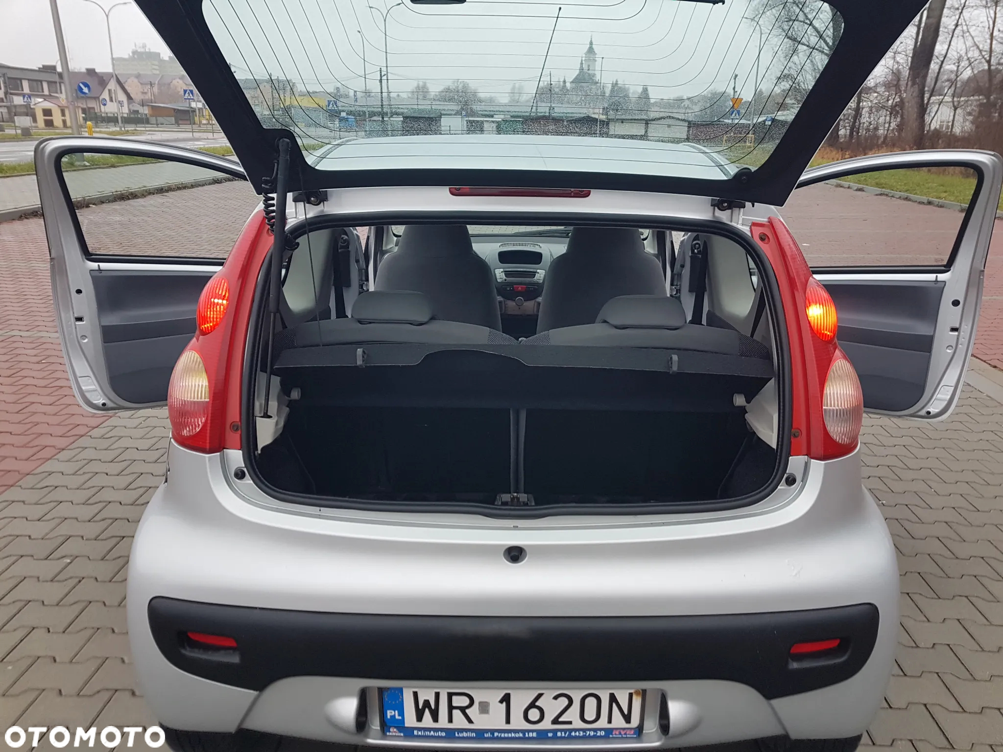 Peugeot 107 - 12
